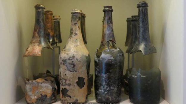 Cerveja é recriada a partir de garrafas de 220 anos encontradas no fundo do mar