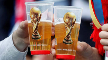 Copo de cerveja com 500ml vai custar R durante a Copa do Mundo