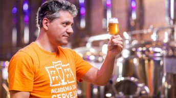 Do ‘teste do chá’ ao ‘check-up’ do fermento: Ambev revela os segredos por trás da cerveja perfeita